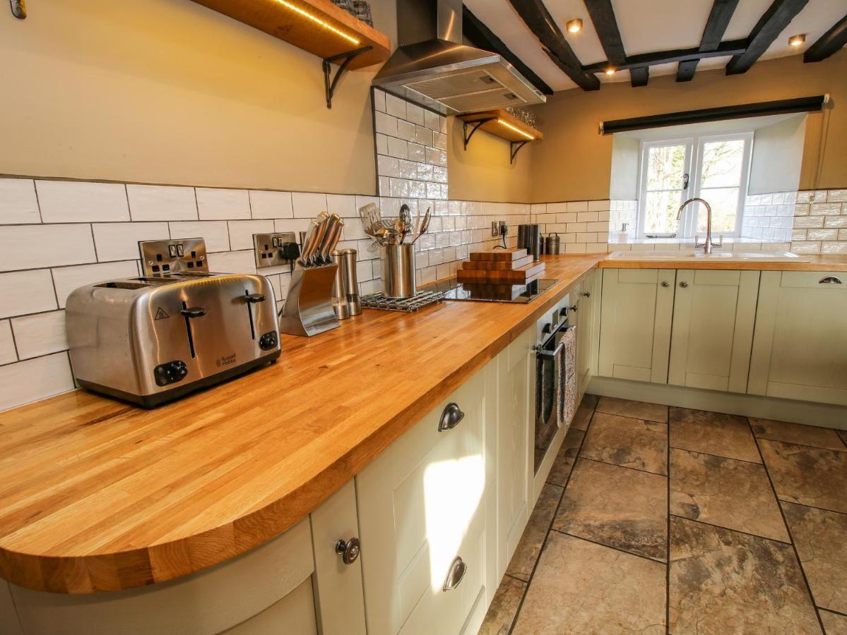 Little Bicton Villa Крейвън Армс Екстериор снимка