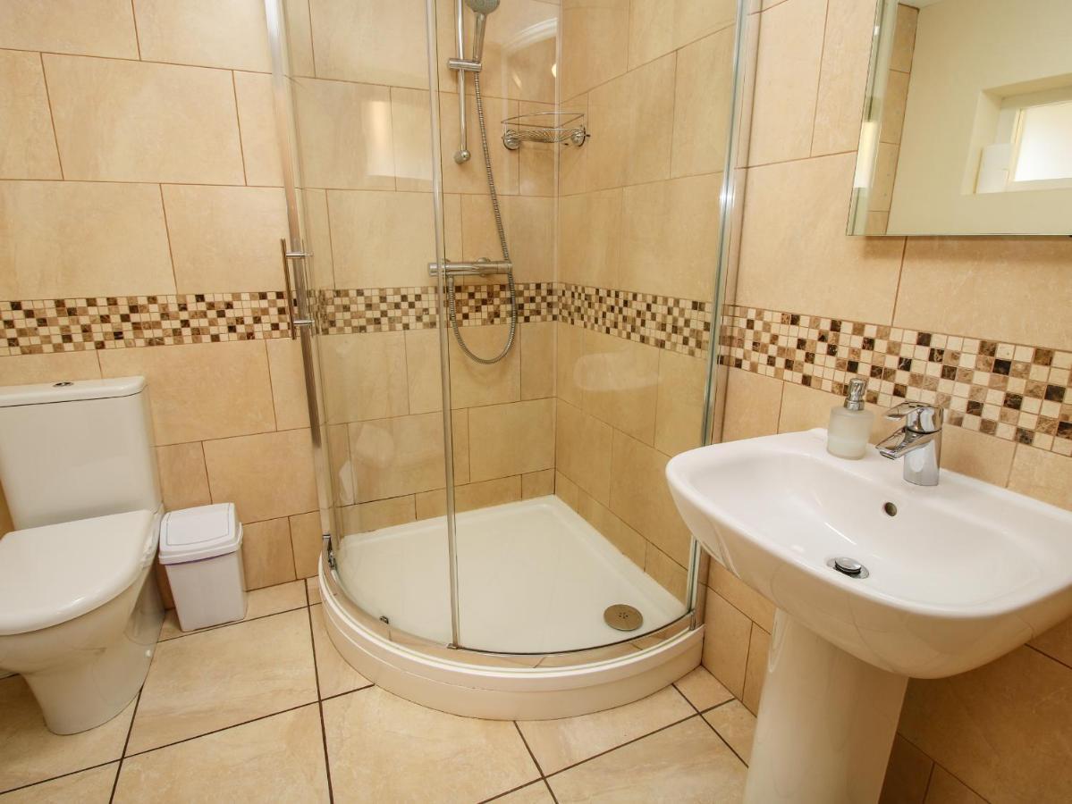 Little Bicton Villa Крейвън Армс Екстериор снимка